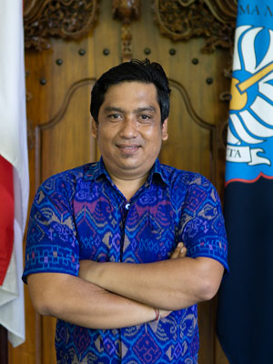 I Ketut Wahyu Ariana, SE